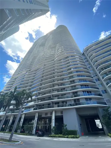 488 NE 18th Street Miami FL 33132