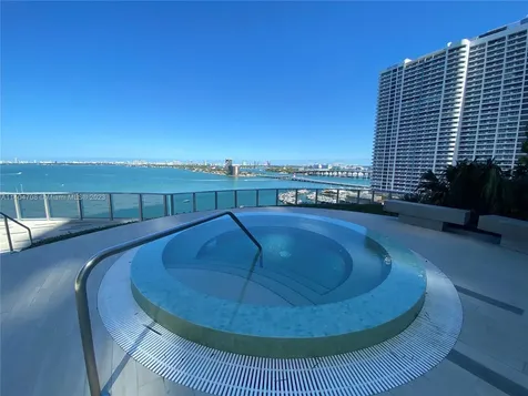 488 NE 18th Street Miami FL 33132