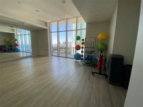 488 NE 18th Street Miami FL 33132