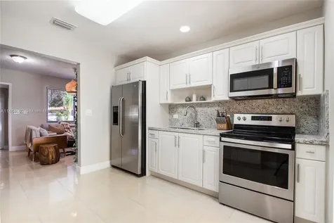 110 NW 125th Street North Miami FL 33168
