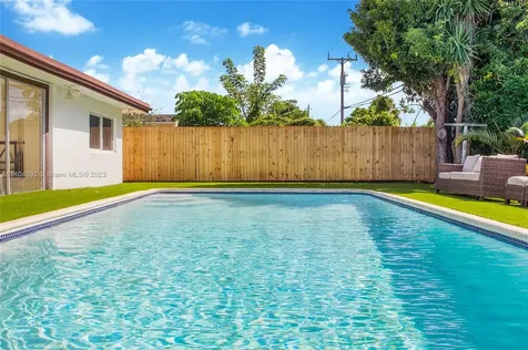110 NW 125th Street North Miami FL 33168