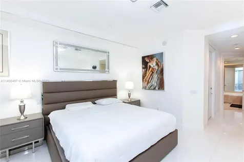 6000 Island Boulevard Aventura FL 33160