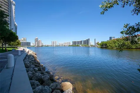 6000 Island Boulevard Aventura FL 33160