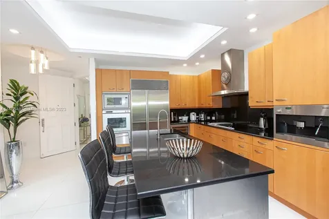 6000 Island Boulevard Aventura FL 33160