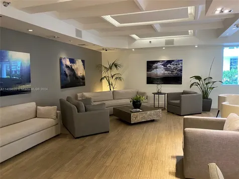 100 Lincoln Road Miami Beach FL 33139