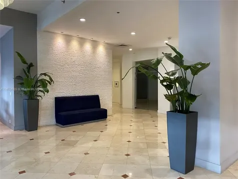 100 Lincoln Road Miami Beach FL 33139
