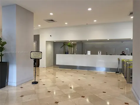 100 Lincoln Road Miami Beach FL 33139