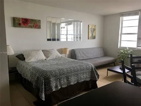 100 Lincoln Road Miami Beach FL 33139