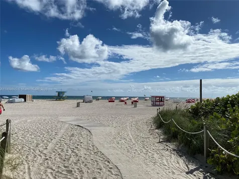 100 Lincoln Road Miami Beach FL 33139
