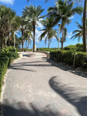 100 Lincoln Road Miami Beach FL 33139