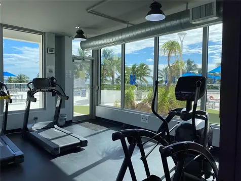 100 Lincoln Road Miami Beach FL 33139