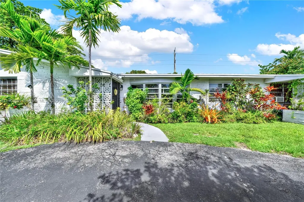 8650 SW 83rd Court Miami FL 33143