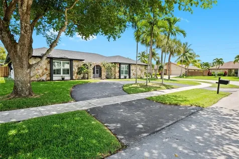 7601 NW 12th Court Plantation FL 33322