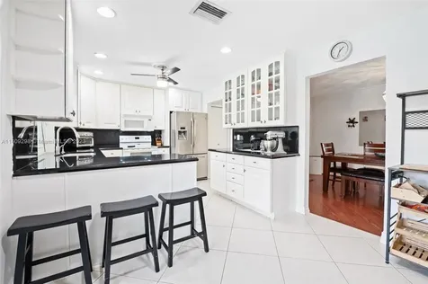 7601 NW 12th Court Plantation FL 33322
