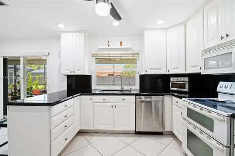 7601 NW 12th Court Plantation FL 33322
