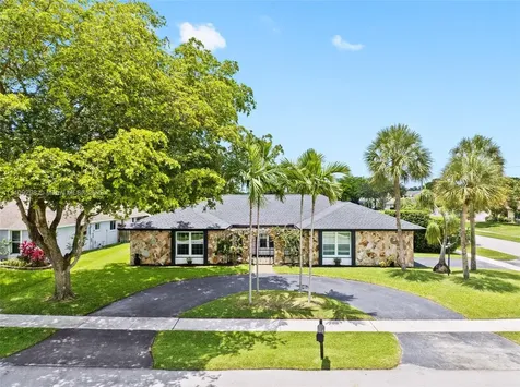 7601 NW 12th Court Plantation FL 33322
