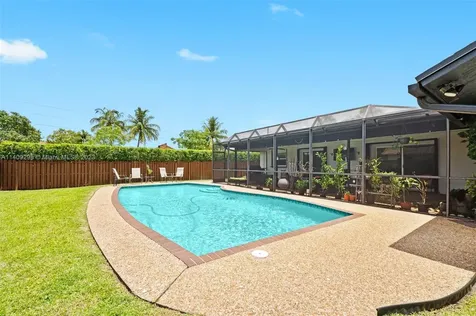 7601 NW 12th Court Plantation FL 33322