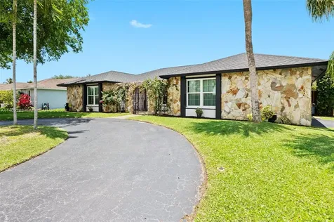 7601 NW 12th Court Plantation FL 33322