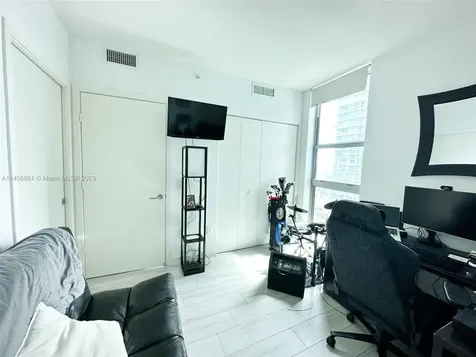 1100 S Miami Avenue Miami FL 33130