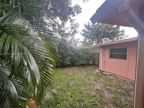 5507 SW 7th Court Margate FL 33068