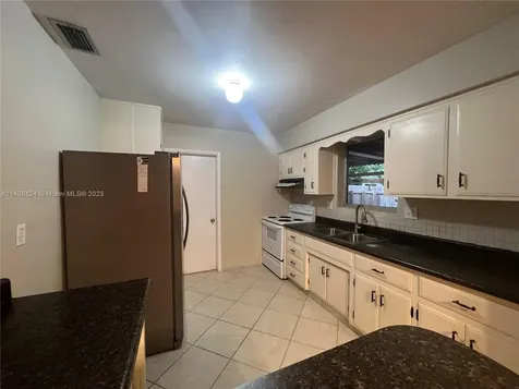 5507 SW 7th Court Margate FL 33068