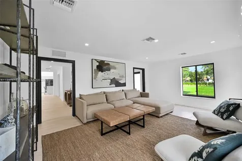 18090 SW 52nd Court Southwest Ranches FL 33331