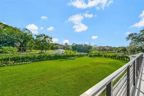 18090 SW 52nd Court Southwest Ranches FL 33331