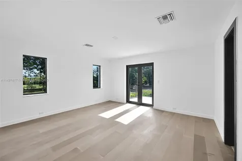 18090 SW 52nd Court Southwest Ranches FL 33331
