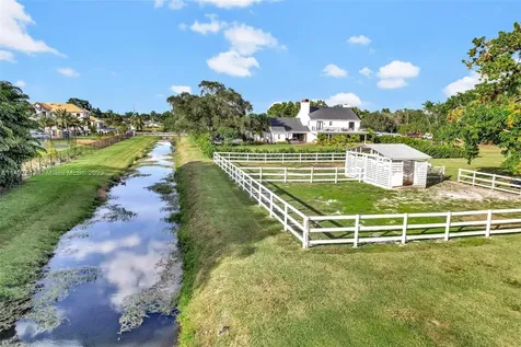 18090 SW 52nd Court Southwest Ranches FL 33331