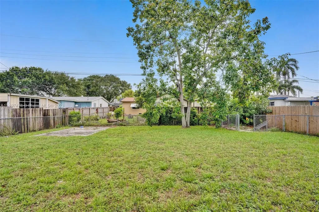 210 N 72nd Avenue Hollywood FL 33024