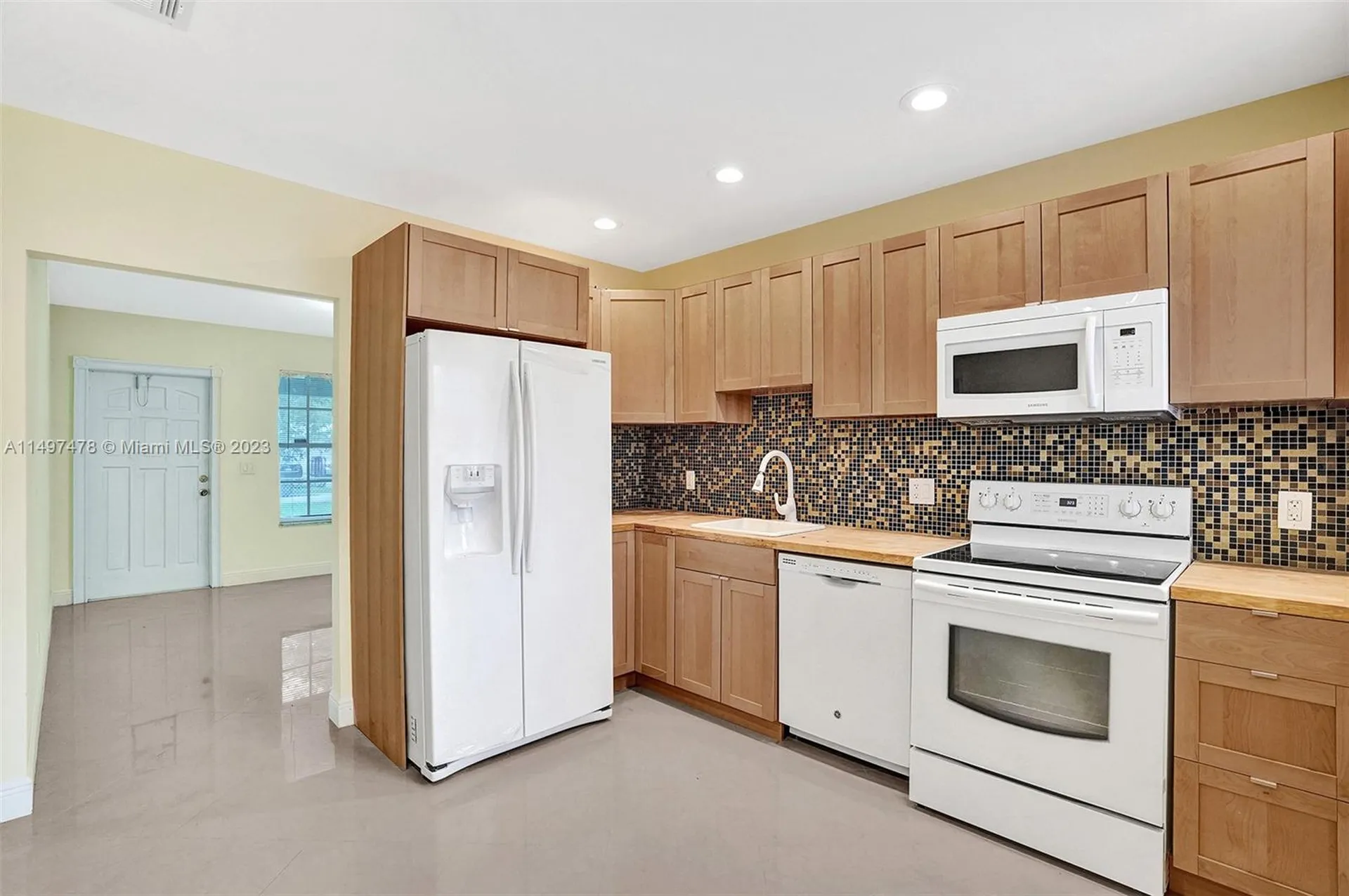 210 N 72nd Avenue Hollywood FL 33024