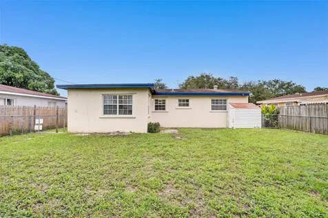 210 N 72nd Avenue Hollywood FL 33024