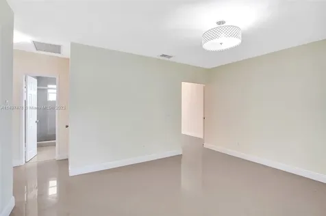 210 N 72nd Avenue Hollywood FL 33024