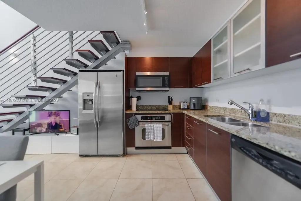 41 SE 5th Street Miami FL 33131