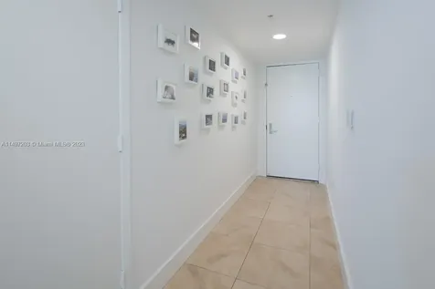 41 SE 5th Street Miami FL 33131