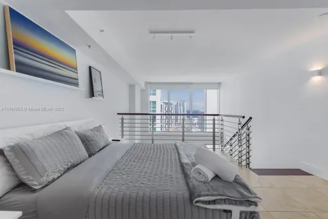 41 SE 5th Street Miami FL 33131