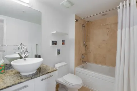 41 SE 5th Street Miami FL 33131