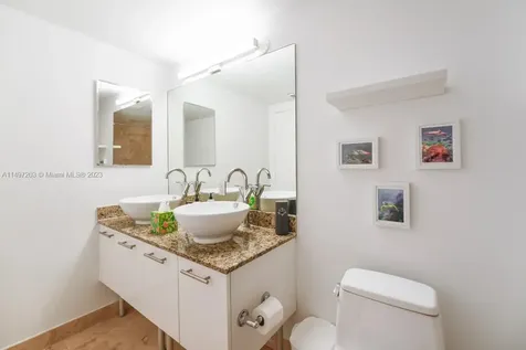 41 SE 5th Street Miami FL 33131