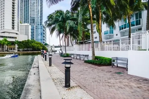 41 SE 5th Street Miami FL 33131