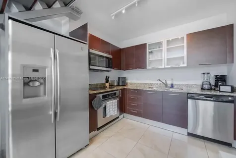41 SE 5th Street Miami FL 33131
