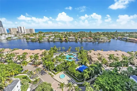 21150 NE 38th Avenue Miami FL 33180