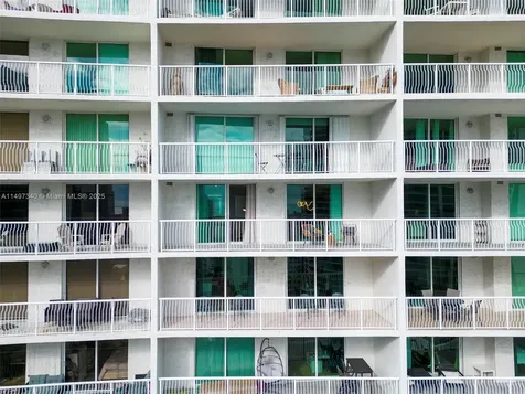 1200 Brickell Bay Drive Miami FL 33131