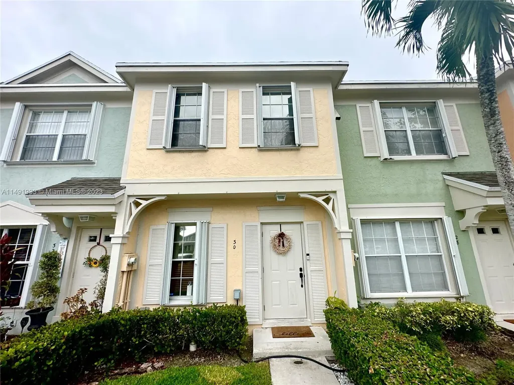 30 Key West Court Weston FL 33326