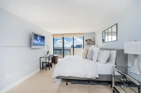 555 NE 15th Street Miami FL 33132