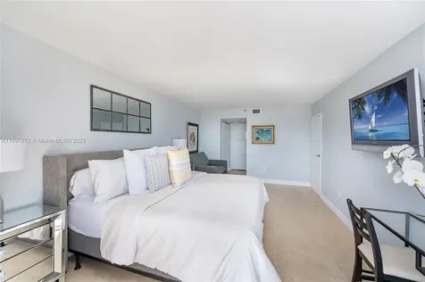 555 NE 15th Street Miami FL 33132