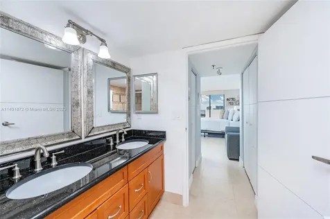 555 NE 15th Street Miami FL 33132