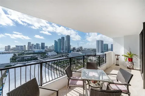 555 NE 15th Street Miami FL 33132