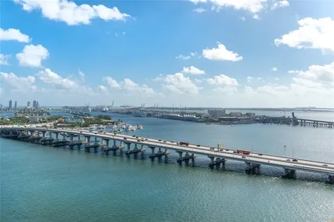 555 NE 15th Street Miami FL 33132