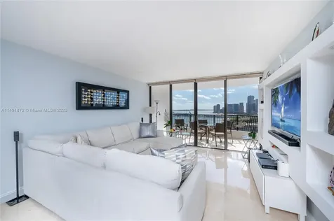 555 NE 15th Street Miami FL 33132