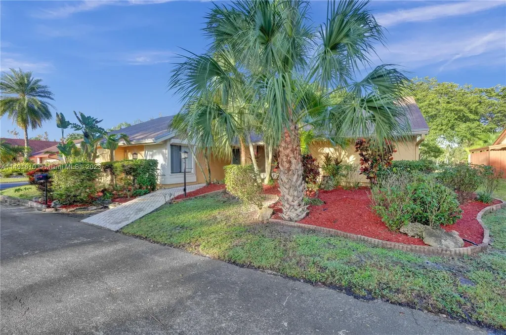 961 Bayberry Point Drive Plantation FL 33324